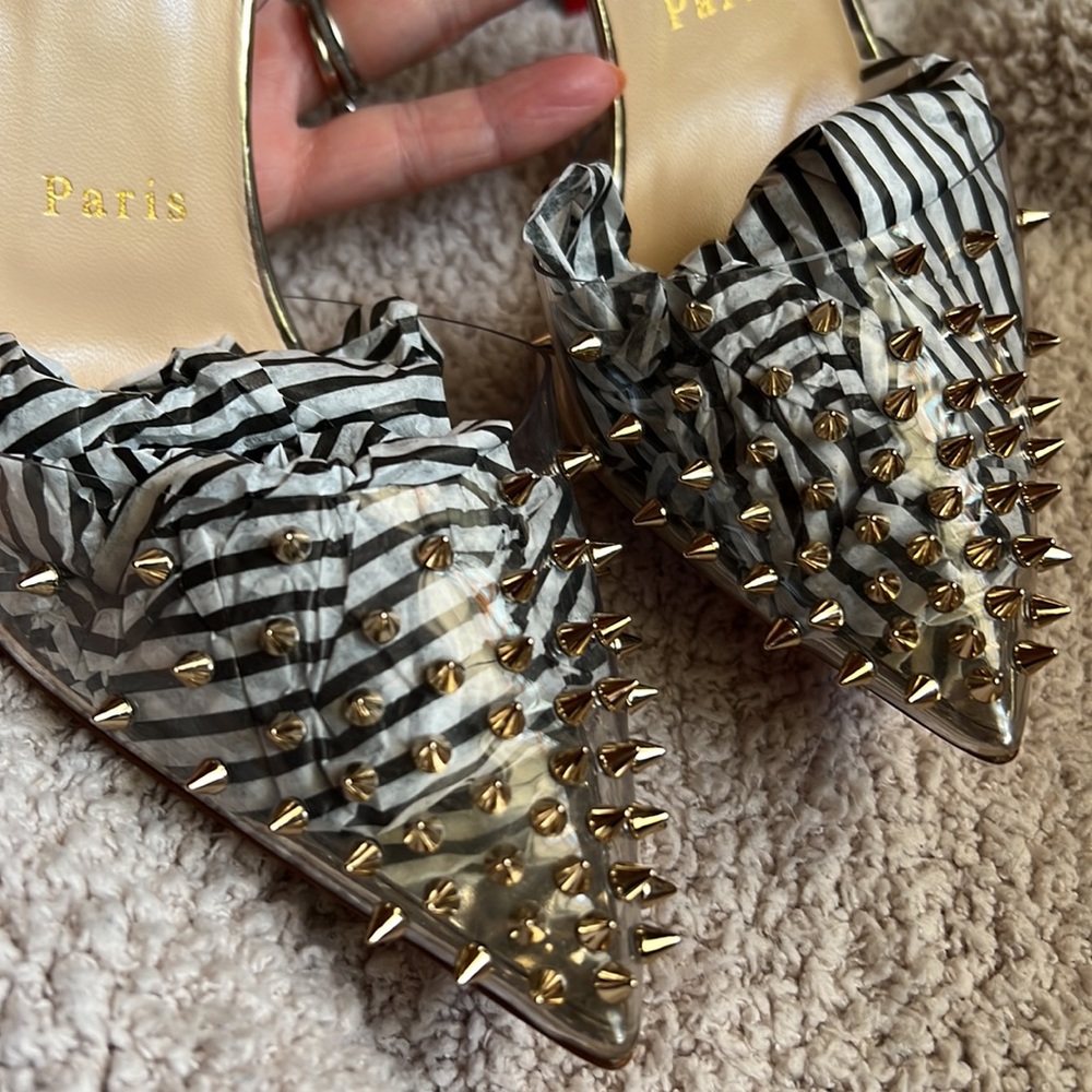 Christian Louboutin, studded clear pointy toe heels. Sz. 38.5 - Picture 2 of 12